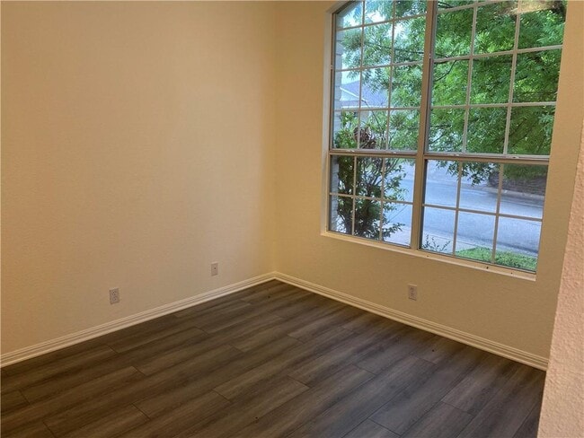 Building Photo - 9102 Magna Carta Loop