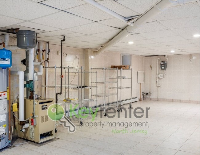 Building Photo - Spacious 2BR / 2.5BA Home with Huge Deck, Private Yard & Parking for 6