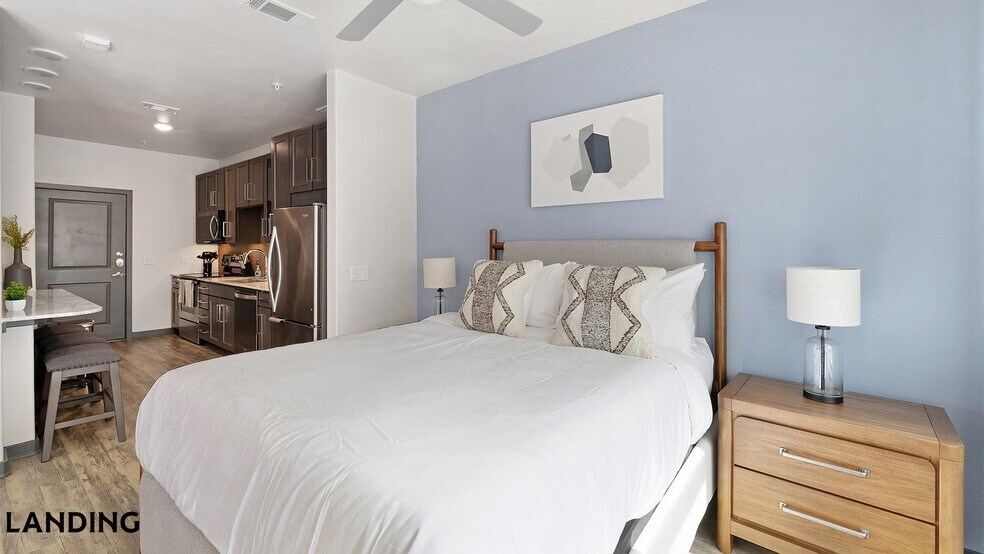 Building Photo - 3001 Crockett St