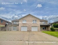 Building Photo - 816 Harvard Dr