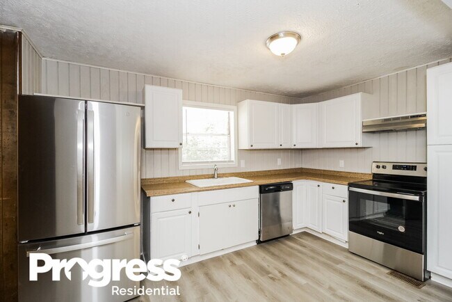 Building Photo - 6185 Marilla St