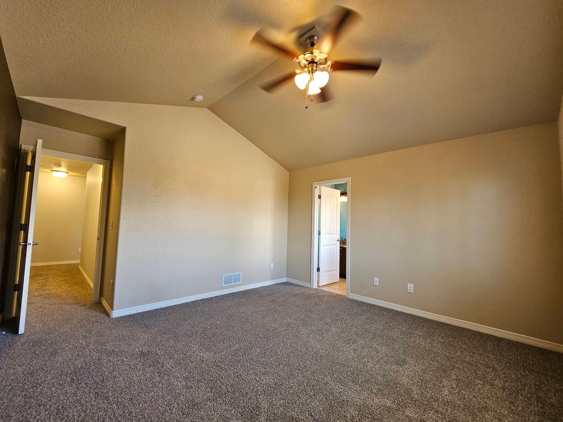 Building Photo - 7431 Araia Dr