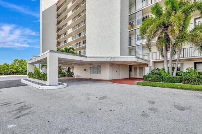 Building Photo - 9400 S Ocean Dr