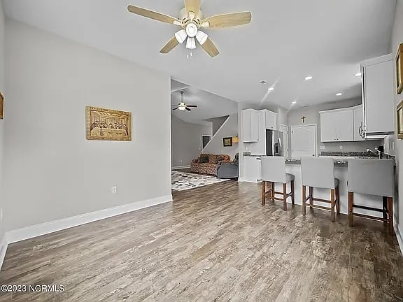Building Photo - 102 Captains Pointe