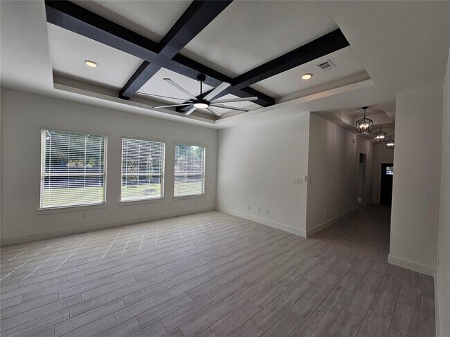 Building Photo - 25939 Lantern Ln