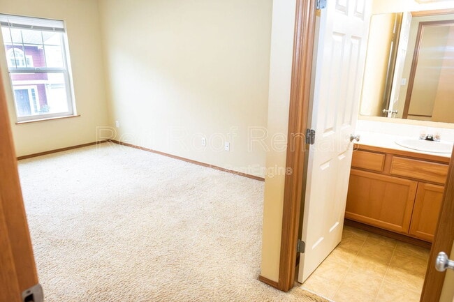 Building Photo - 10512 140th St Ct E