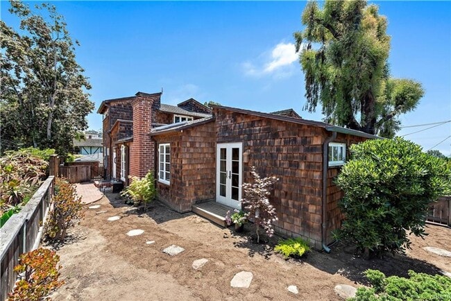 Building Photo - Woods Cove Beach House