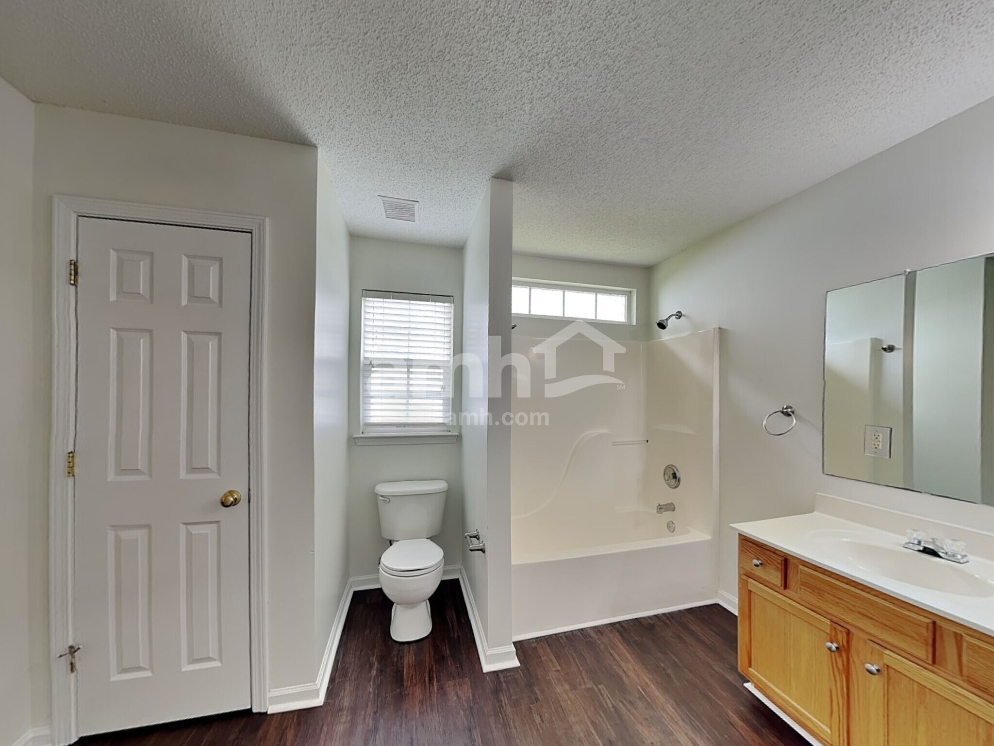 Building Photo - 8526 Appledale Dr