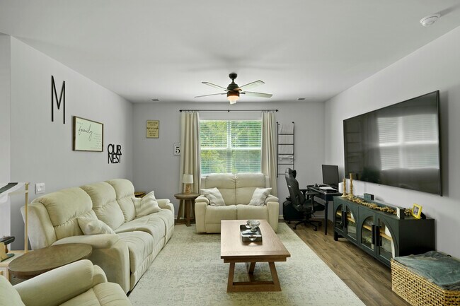 Building Photo - 41 Gypsea Ln