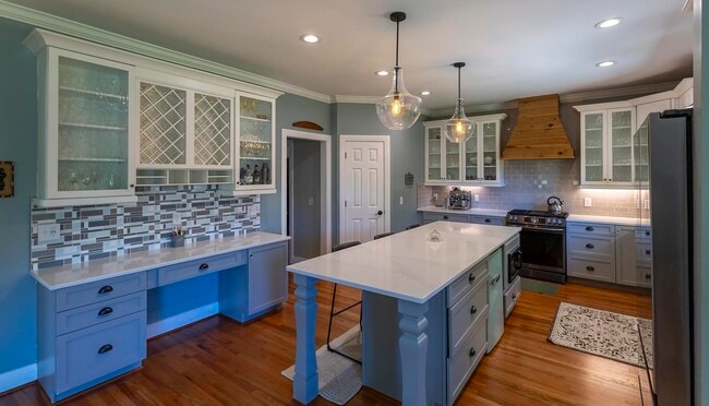 Building Photo - 133 Old Augusta Dr