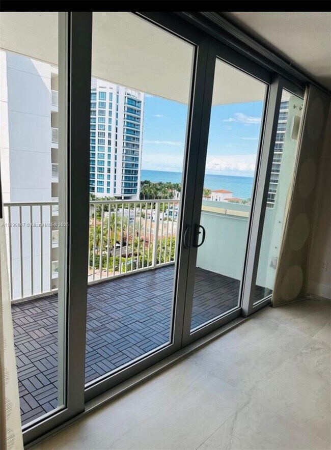 Building Photo - 5838 Collins Ave