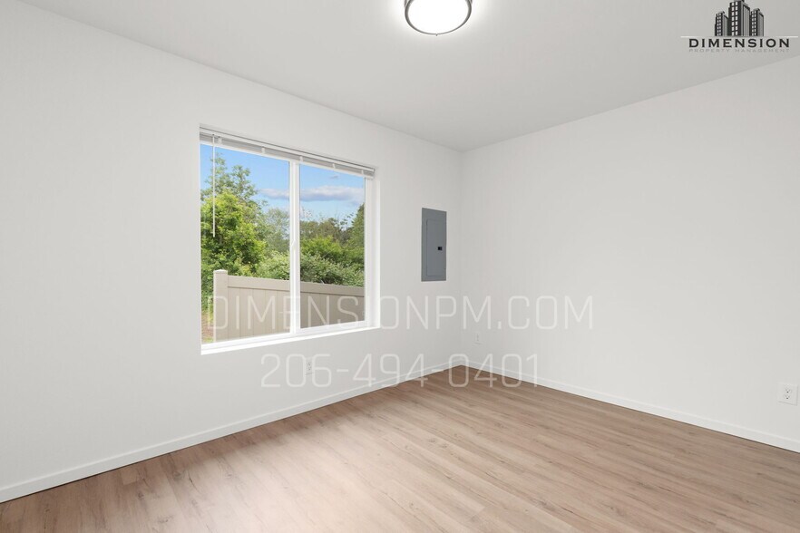 Building Photo - 3602 E T St