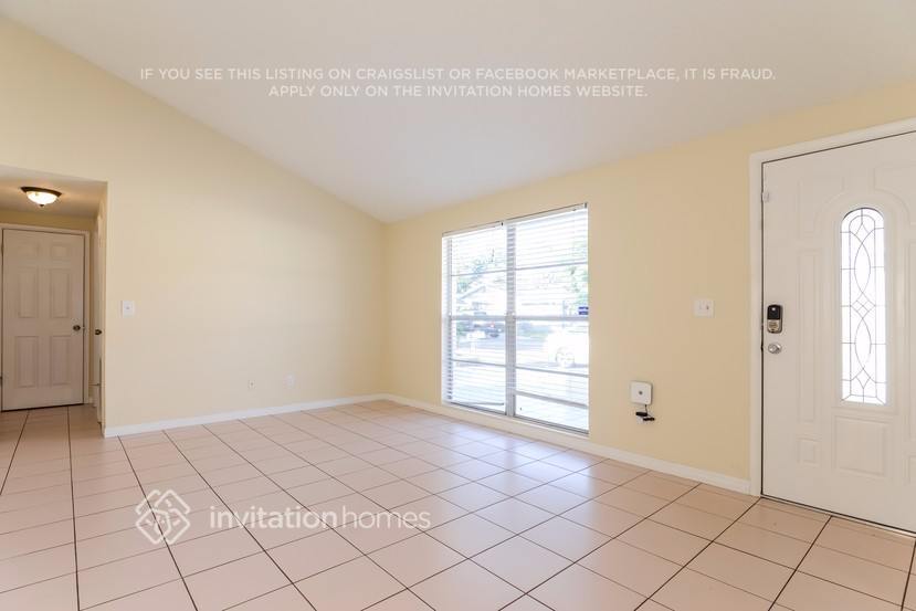 Building Photo - 6401 Bali Ct