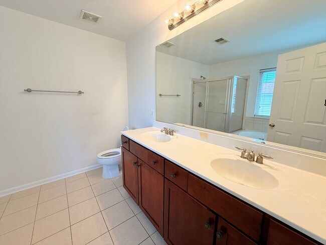 Building Photo - 3 Brushy Creek Cir