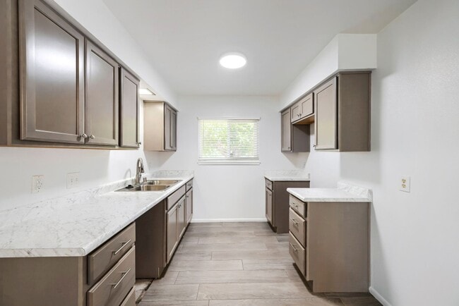 Building Photo - Don't Miss This Charming 3 bed - 2 bath Newly Renovated Home!