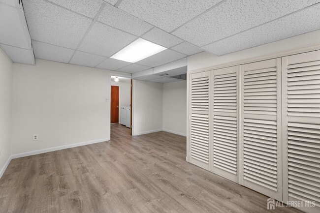 Building Photo - 65 Diamond Ln