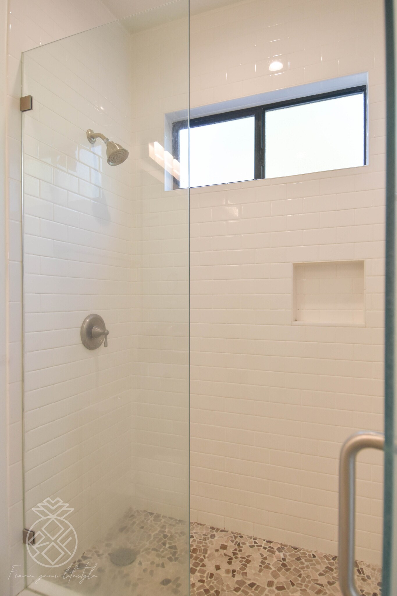 Building Photo - 905 Parkman Ave