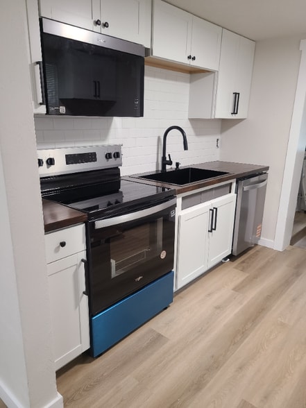 Primary Photo - 2335 SE 46 Terrace