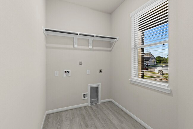 Building Photo - 10419 Astor Pt Trl