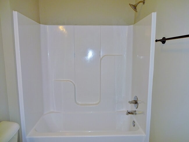 Building Photo - Spacious Town Home in Gardendale - Available to View Now!!!