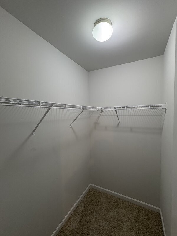 Building Photo - 407 Lakemont Dr