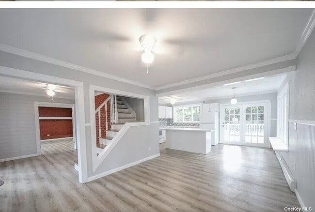 Building Photo - 14 Daell Ln