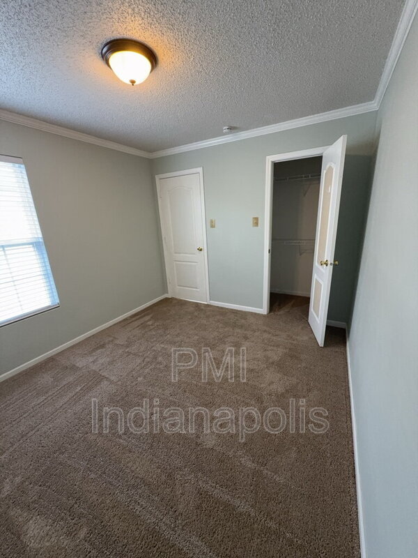 Building Photo - 12120 E 141st St