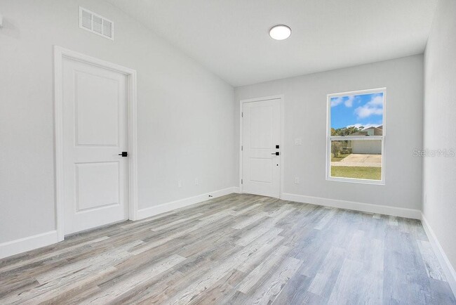 Building Photo - 27 Pine Trace Run