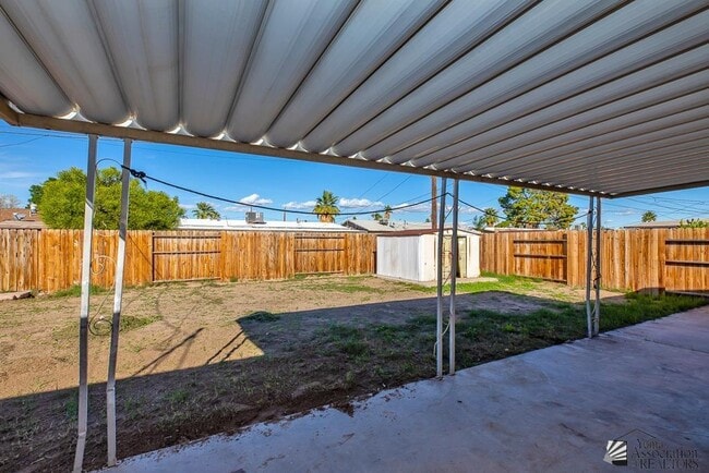 Building Photo - 1314 E 23rd Pl