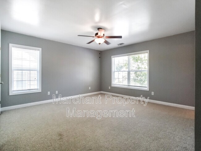 Building Photo - 209 Ashby Dr