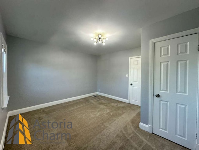 Building Photo - Spacious 3BR/2BA Home with Finished Baseme...