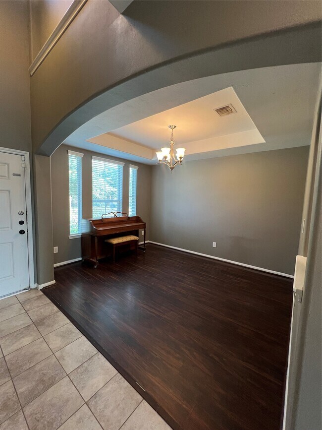 Building Photo - 23623 Plantation Pines Ln