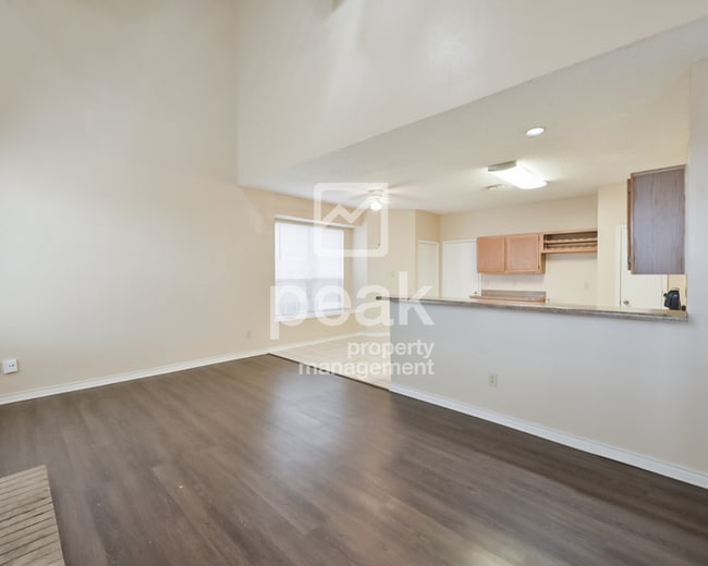 Building Photo - $2000! 3Bed/2.5Bath home in west Fort Worth!  Apply by 9/8 for Labor Day Savings! See description!