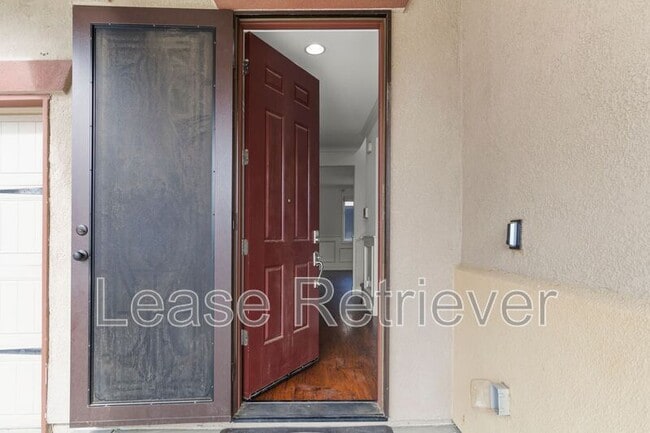 Building Photo - 16092 Old Glory Ct