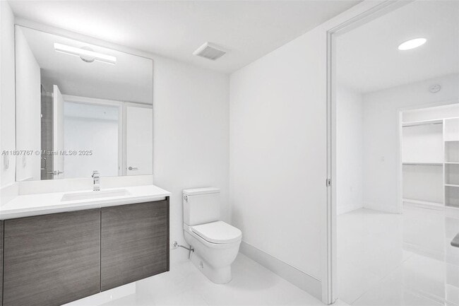 Building Photo - 330 Sunny Isles Blvd