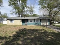 Building Photo - 2504 Campbell Dr