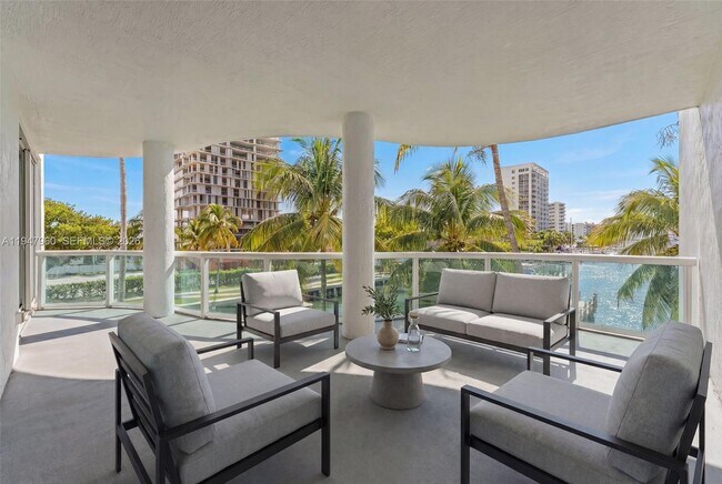 Building Photo - 7914 Harbor Island Dr