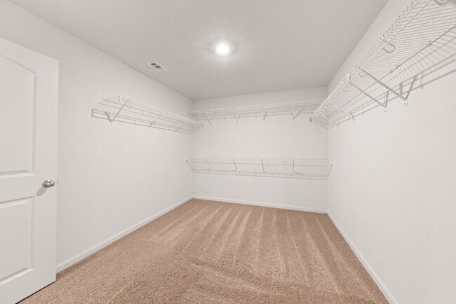 Building Photo - Spacious 4-Bed Home with Island Kitchen & Fenced Yard in Converse – 2,205 Sq Ft!