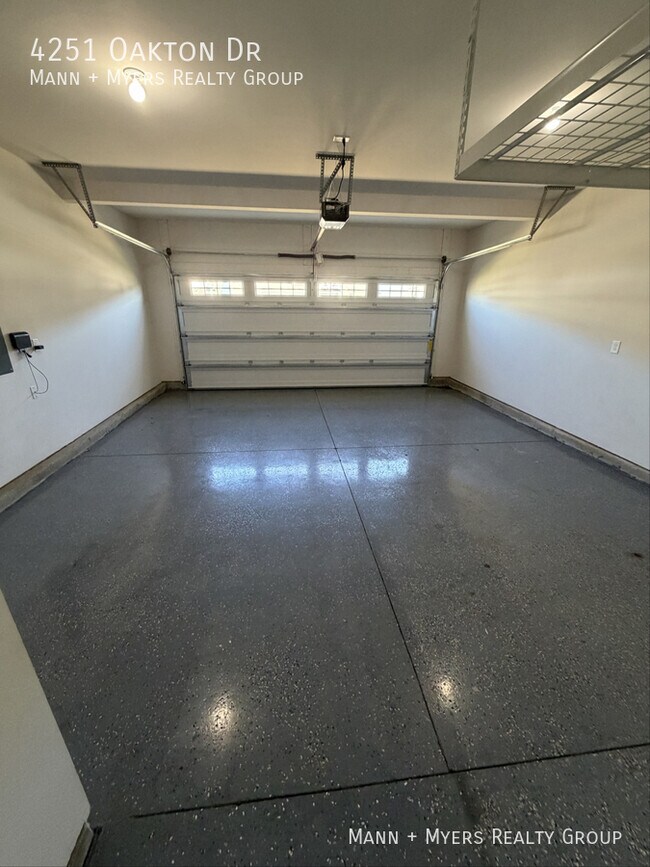 Building Photo - 4251 Oakton Dr