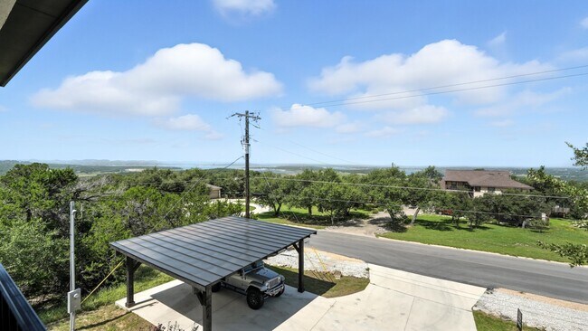 Building Photo - 2330 Sunset Ridge