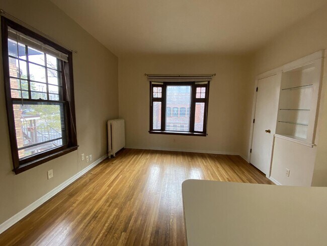 Building Photo - Charming 1BR in Historic Douglas Building ...