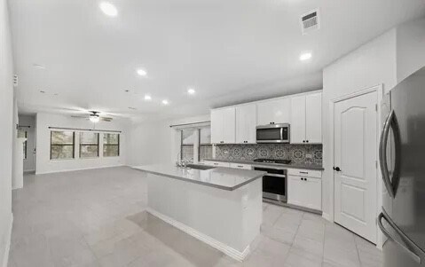 Building Photo - 334 S Cadence Hills Loop