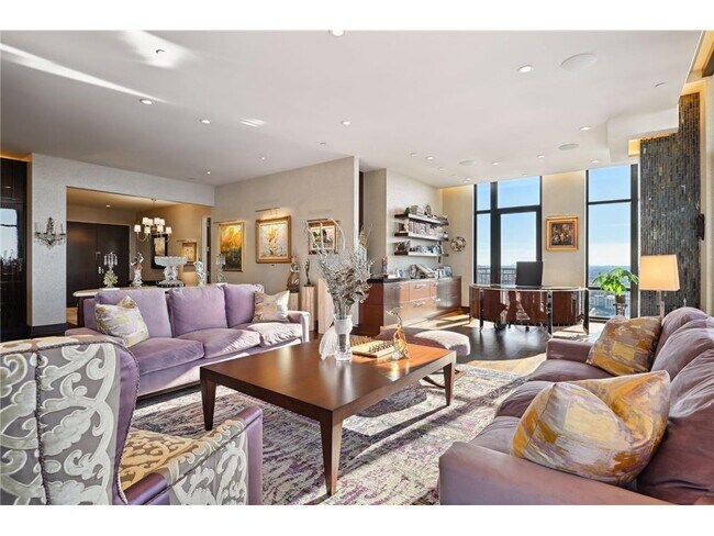 Building Photo - 201 S 11th St