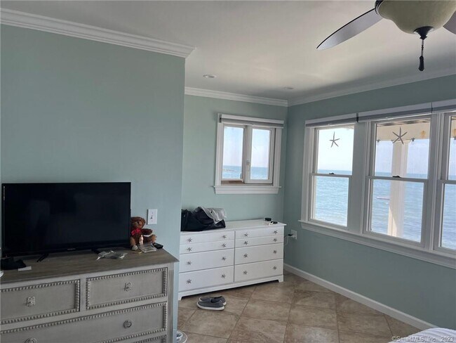 Building Photo - 145 Plum Bank Rd