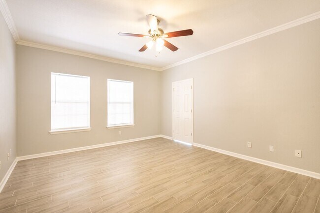 Building Photo - 1302 San Miguel Dr