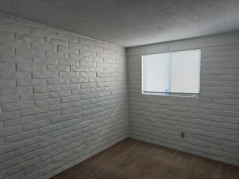 Building Photo - 3412 S Jessica Ave