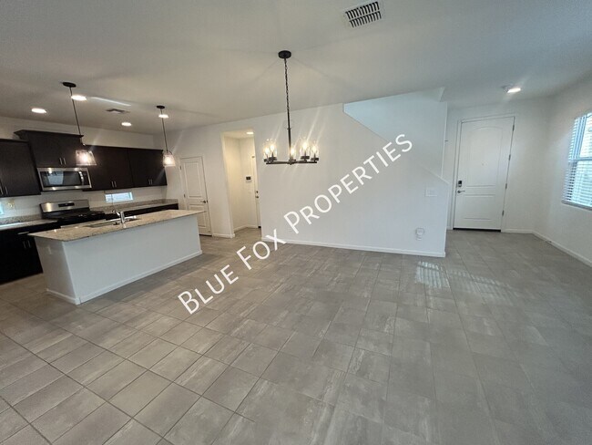 Building Photo - 6973 W Jadewood Ln