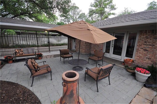 Building Photo - 4911 Wigton Dr