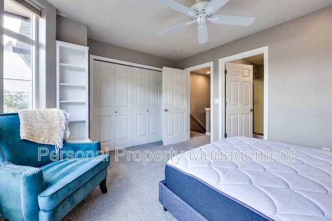 Building Photo - 112 W 24th St