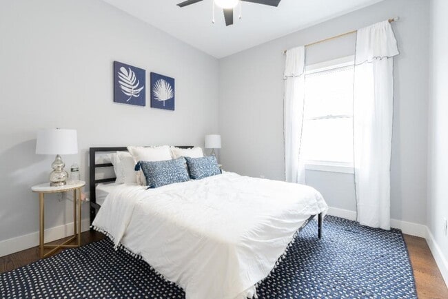 Building Photo - 114 Bleecker St